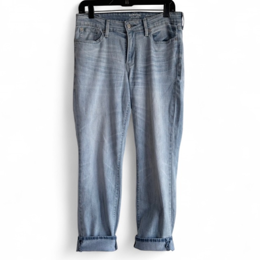 Levi's Signature Women's Mid Rise Slim Cuffed Light Wash Jeans Size 10